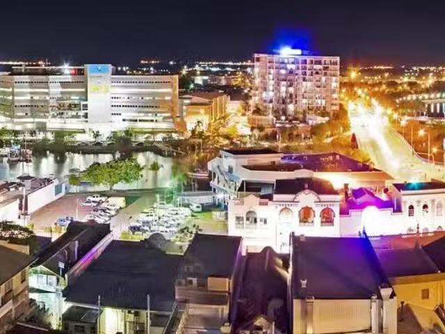 Deal! 2 BR 23/23 Melton Terrace, Townsville City, QLD 4810