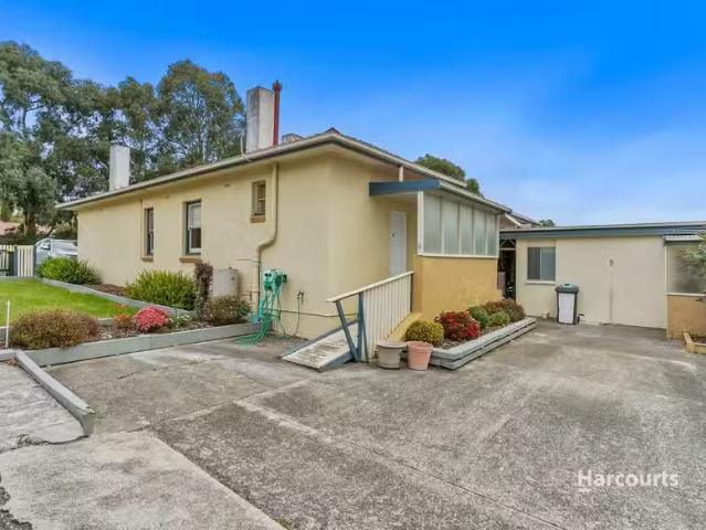 For Rent! 2 BR 2/3 Inglis Street, NEW TOWN, TAS 7008 House f.