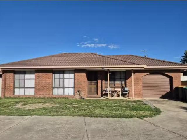 Deal! 2 BR 2/573 Heathwood Avenue, Lavington Apartment for ren.