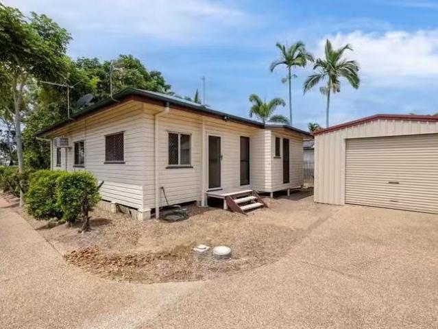 Deal! 2 BR 250A Hugh Street, Gulliver, QLD 4812