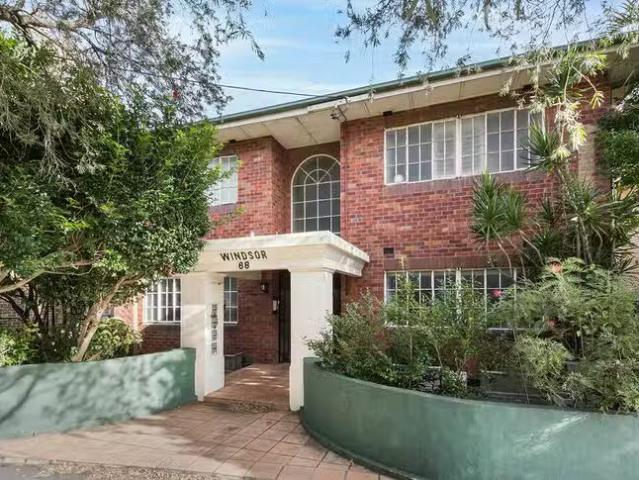 For Rent! 2 BR 2/68 Ewart Street, Marrickville, NSW 2204