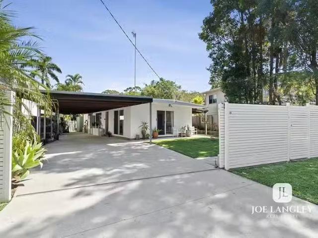 Rental! 2 BR 28 Pines Avenue, Cooroibah, QLD 4565