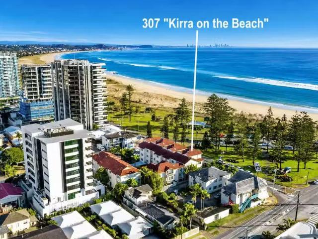 Cozy 2 BR 307/92 96 Musgrave Street, Coolangatta, QLD 4225 A.
