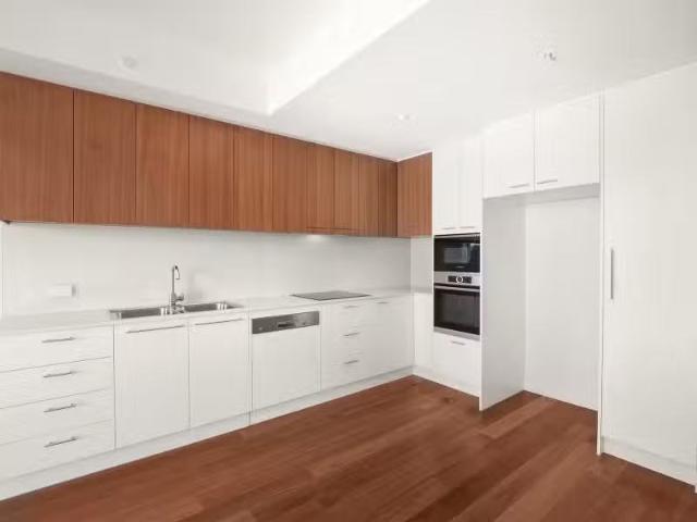 Deal! 2 BR 303/102 Swain Street, Gungahlin Apartment for rent.