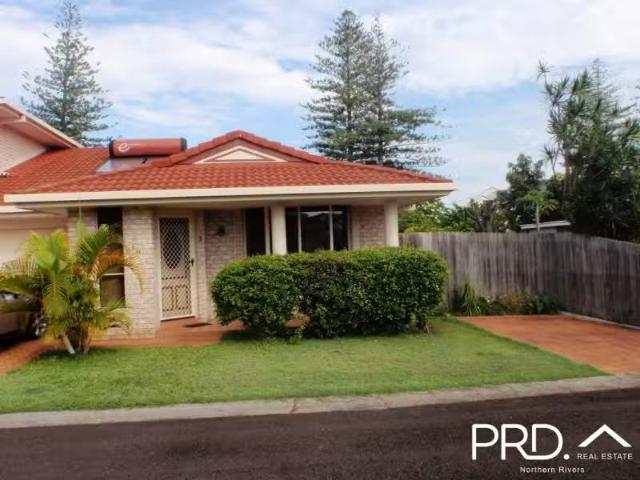Unique 2 BR 3/16 Bentinck Street, BALLINA Apartment for rent.