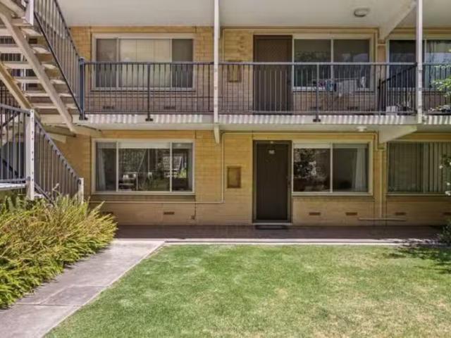 Just in! 2 BR 3/174 Barton Terrace West, NORTH ADELAIDE, SA 50.
