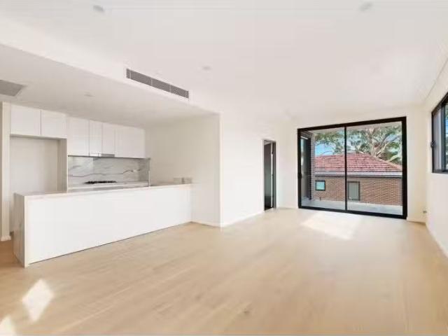For Rent! 2 BR 313/7 Pittwater Road, GLADESVILLE Apartment for.
