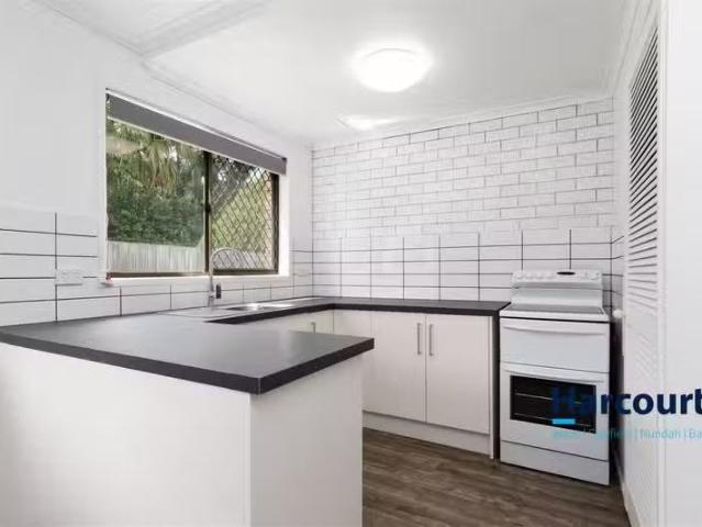 Deal! 2 BR 3/20 Lilla Street, WOODY POINT, QLD 4019 House fo.