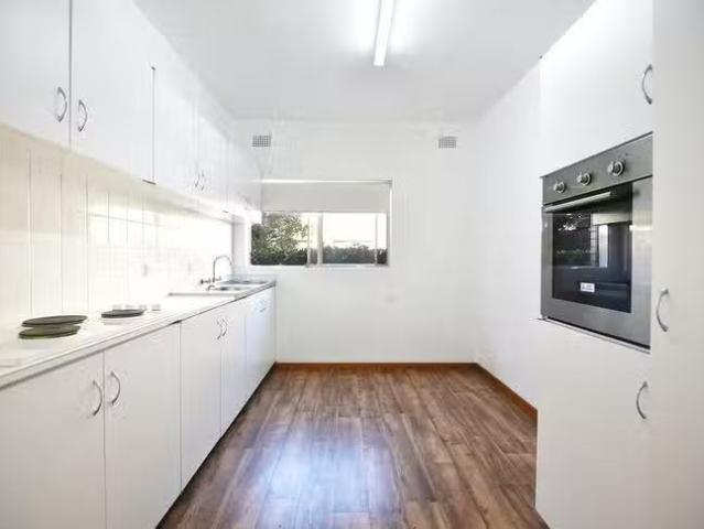 Just in! 2 BR 32/107 Concord Road, Concord, NSW 2137