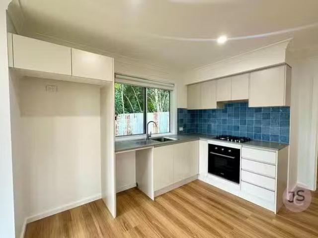 Deal! 2 BR 35A Kline Street, Weston, NSW 2326