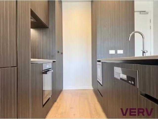 New 2 BR 37/7 Light Street, Griffith Apartment for rent Liste.