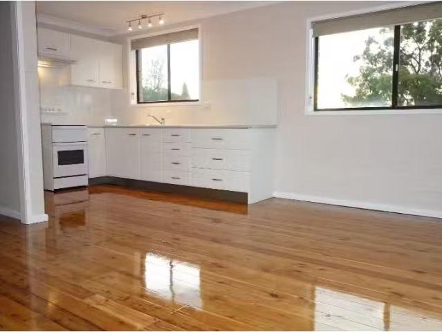 Just in! 2 BR 3/89 Old Lake Entrance Road, Oak Flats Apartment.
