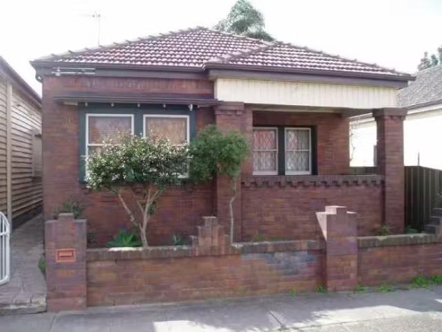 Charming 2 BR 38 Lindsay Street, HAMILTON House for rent List.