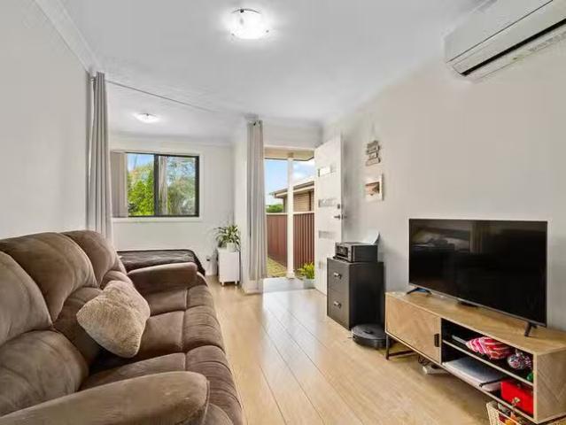 Deal! 2 BR 7A Gerald Crescent, Doonside, NSW 2767