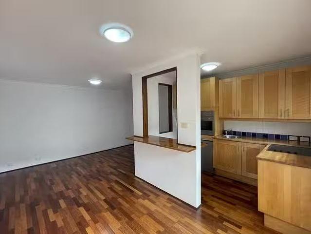 Just in! 2 BR 4/20 Bay Road, Russell Lea, NSW 2046