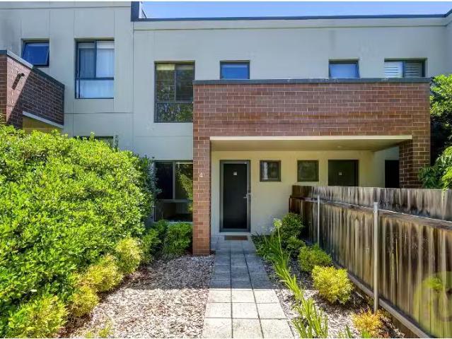 New 2 BR 4/2 Archibald Street, Lyneham Townhouse for rent Lis.