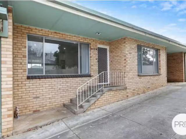 Cozy 2 BR 4/300 Norfolk Street, EAST ALBURY Apartment for rent.