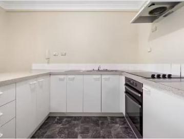 For Rent! 2 BR 45/53 Mc Millan Crescent, Griffith Apartment fo.