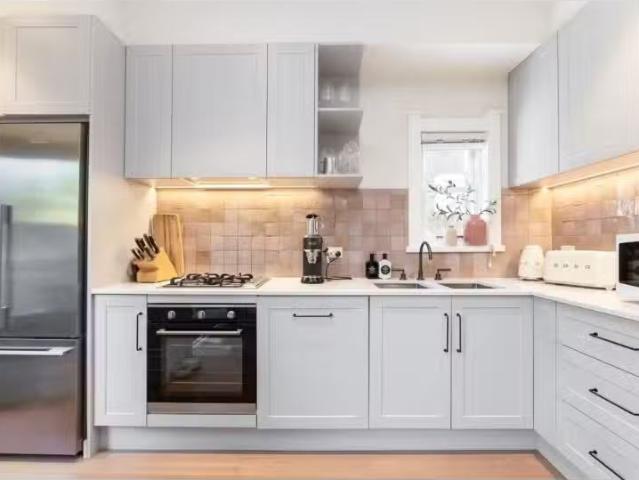 Rental! 2 BR 4/57 Glenayr Avenue, North Bondi Apartment for re.