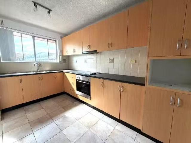 Cheap 2 BR 4/72 Colin Street, Lakemba Apartment for rent List.