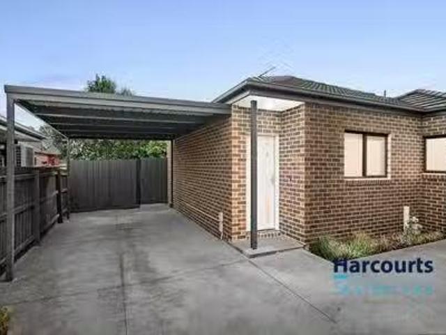 Deal! 2 BR 4/7 Boisdale Avenue, SUNSHINE NORTH, VIC 3020 Uni.