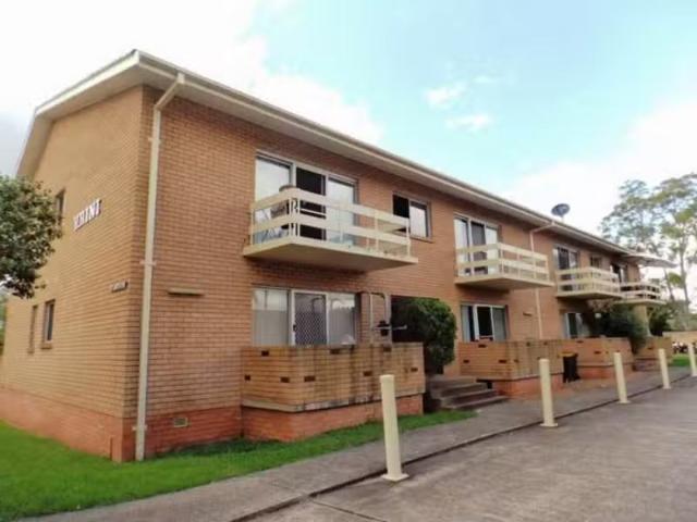 Cheap 2 BR 4/83 Saywell Road, Macquarie Fields Apartment for r.