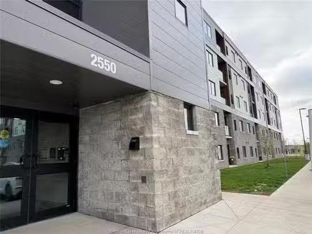 Charming 2 BR 505 2550 Sandwich West Parkway, Lasalle, ON, N9H.