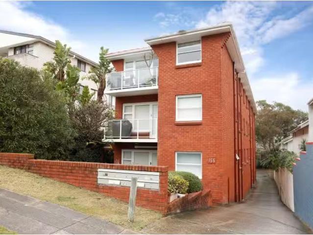 Unique 2 BR 5/155 Blair Street, Bondi Beach Apartment for rent.