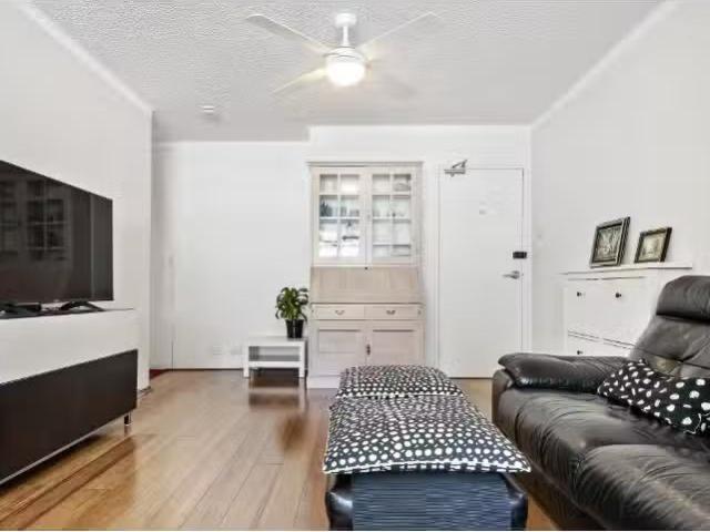 Charming 2 BR 5/21 23 Pearson Street, Gladesville Apartment fo.