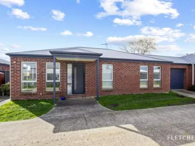 For Rent! 2 BR 5/91 Grant St, Sebastopol VIC 3356 House For.
