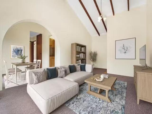 Cheap 2 BR 6/15 Bode Avenue, North Wollongong Apartment for re.