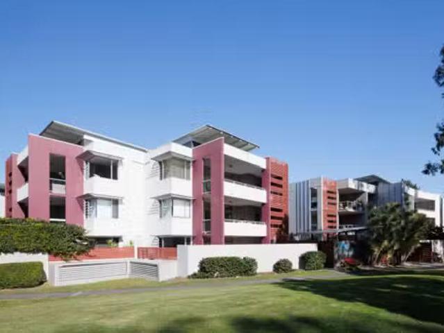 Charming 2 BR 61/2 Campbell Street, Toowong, QLD 4066