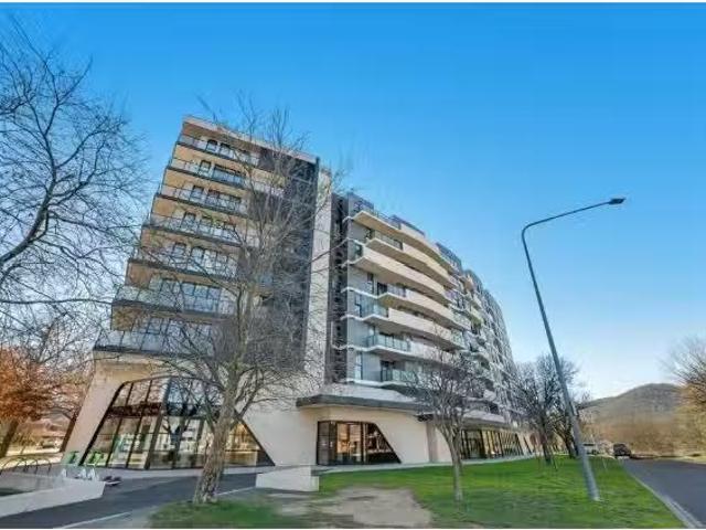 For Rent! 2 BR 66/2 Torrens Street, Braddon Apartment for rent.