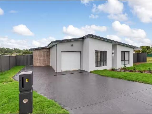 Cozy 2 BR 6a Francis Place, SINGLETON HEIGHTS Apartment for re.