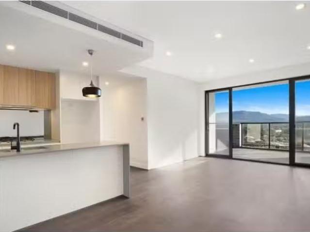 Just in! 2 BR 704/17 Loftus Street, Wollongong Apartment for r.