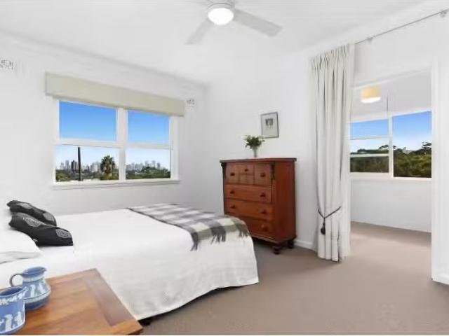 Charming 2 BR 7/122 Old South Head Road, Bellevue Hill Apartme.