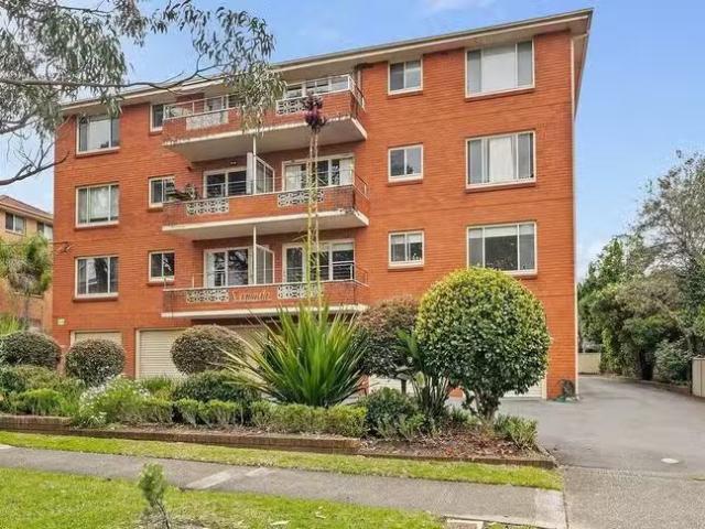 For Rent! 2 BR 7/38 40 Judd Street, Cronulla, NSW 2230