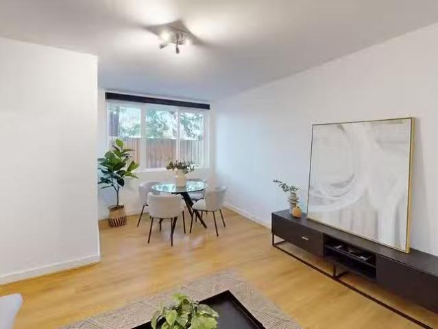 Cheap 2 BR 7/74 Anderson Road, Sunshine, VIC 3020