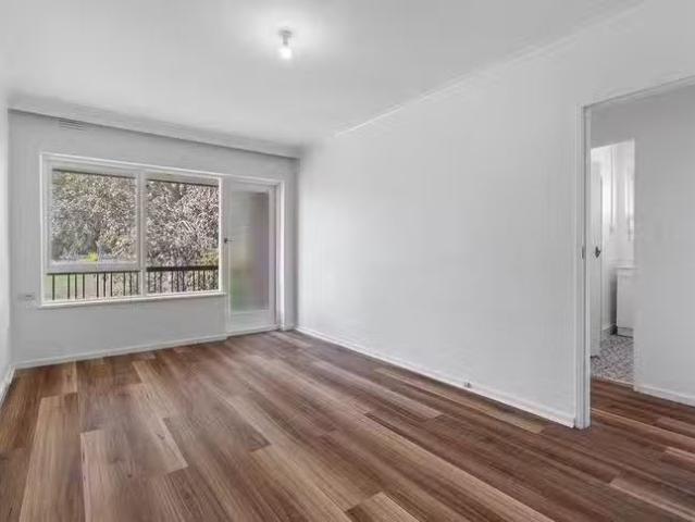 Cheap 2 BR 7/713 Princes Highway, Springvale, VIC 3171