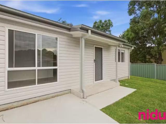Deal! 2 BR 87A Luxford Road, Whalan House for rent Listed by.