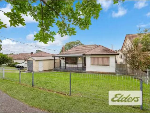 For Rent! 2 BR 8 Bardia Road, Shortland House for rent Listed.