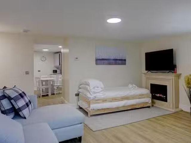 Nice 2 BR Belle Grove Terrace