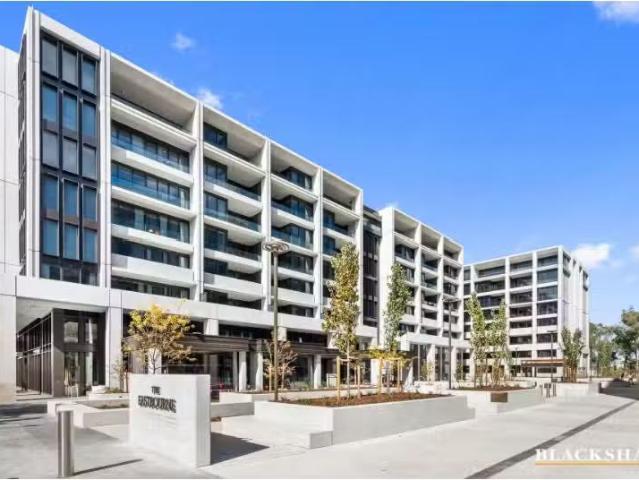 Cozy 2 BR Level 7/330/62 Constitution Avenue, Parkes Apartment.