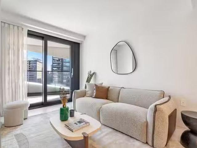 Deal! 2 BR Nelson Street