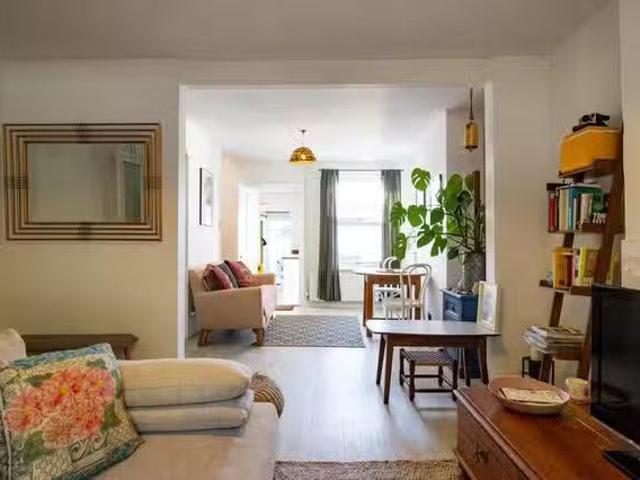 Cheap 2 BR South Undercliff