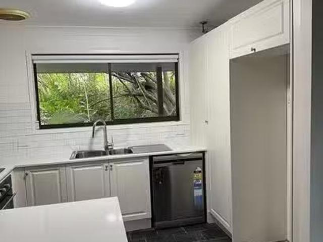Unique 2 Keen Road, Molendinar, QLD 4214
