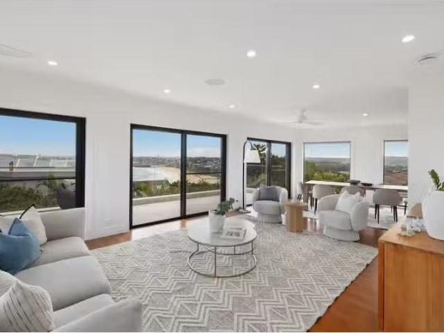 Charming 2 Molong Street, North Curl Curl House for rent List.