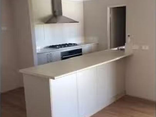Deal! 2 Nepean Turn, Millbridge, WA 6232