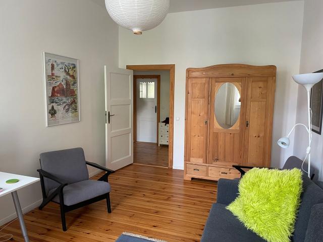 Cozy 2 room apartment in Prenzlauer Berg, Berlin Amsterdam Apartments for Rent