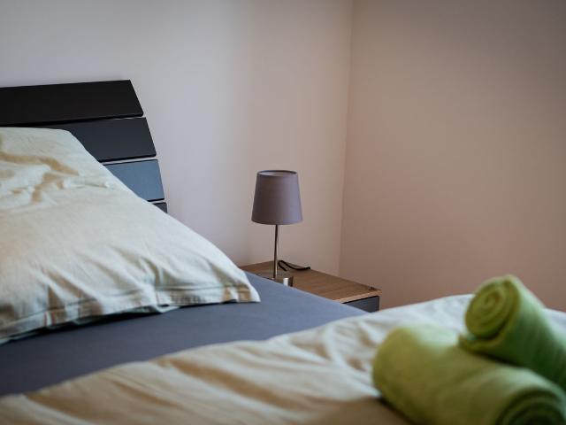 Cozy 2 Room Apartment with Balcony in Magdeburg, Magdeburg Amsterdam Apartments for Rent